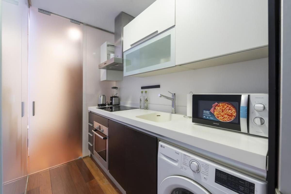 Apartamento Temporary 3-bedroom Duplex In Downtown Bas15